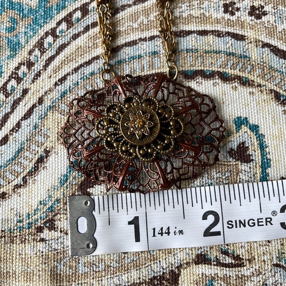 Chico’s brass and copper tone filigree necklace pendant collar multichain - Picture 6 of 9